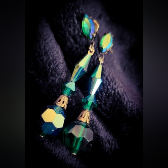 LARGE MYSTERY BOX Vintage + Antique Jewelry - Bracelets, Brooches, Necklaces - Picture 2 of 10